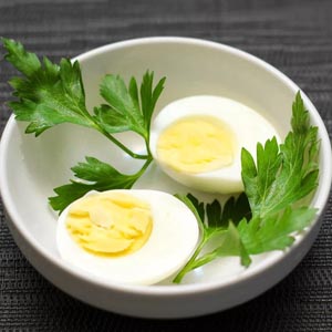Яйцо отварное